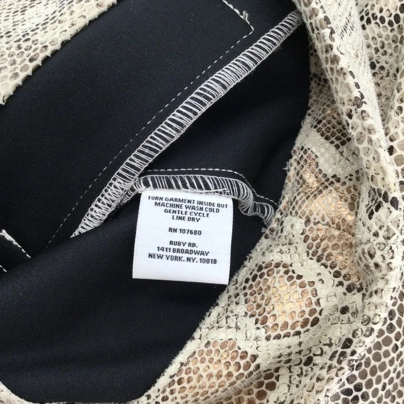 Ruby Rd. Women’s Reptile Embossed Full Zip-Up Jacket Business Casual Size 8 - Picture 5 of 7